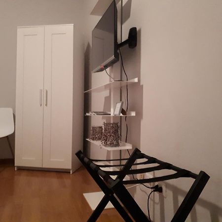 Appartamento Diego Милано Екстериор снимка